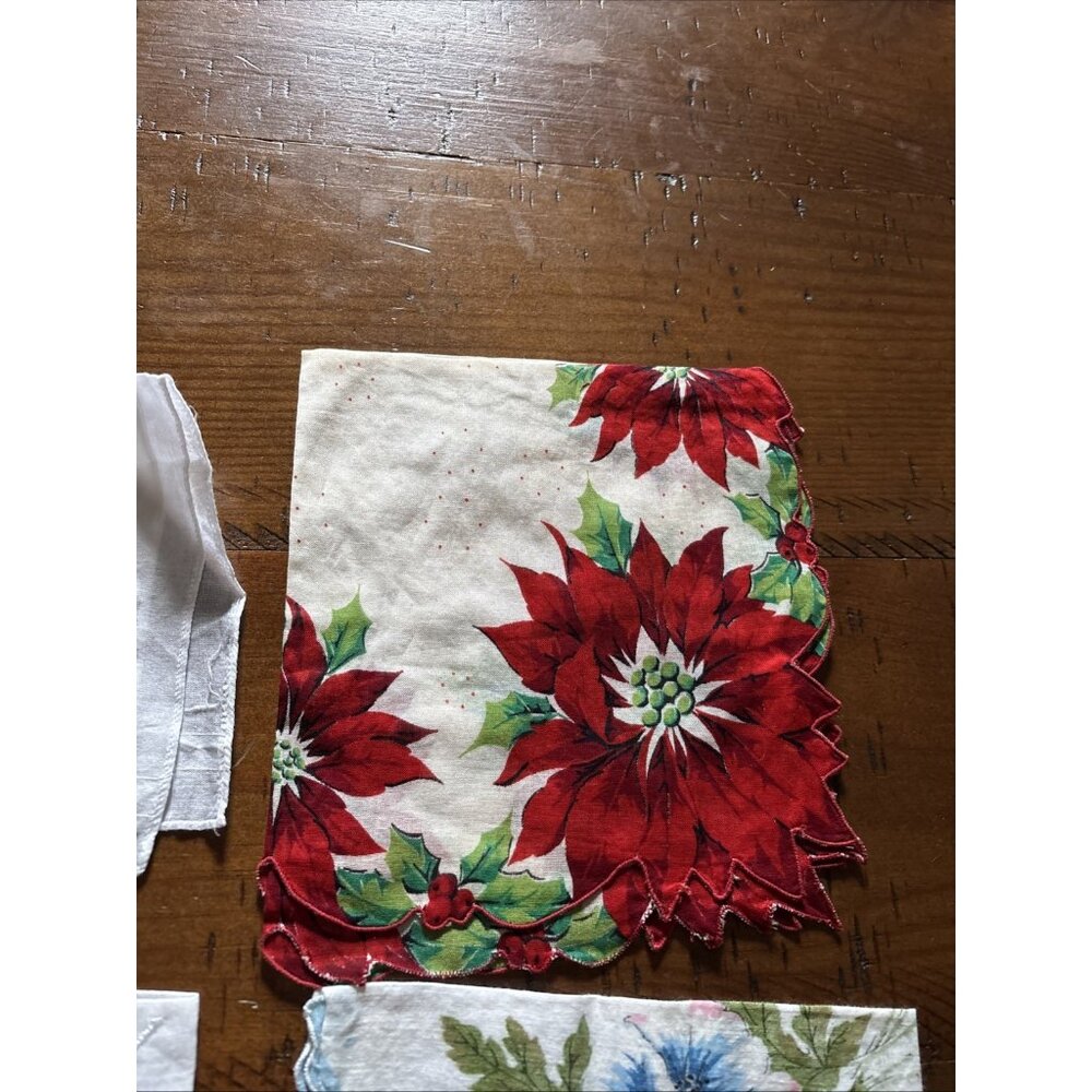 Collection Of Handkerchiefs Nine Total V-day Spring - Picture 4 of 14